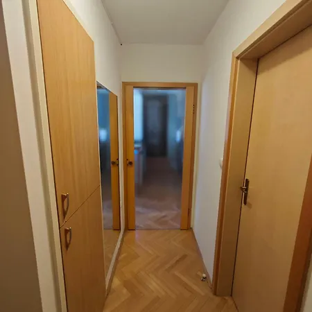 Azzra Apartmán *